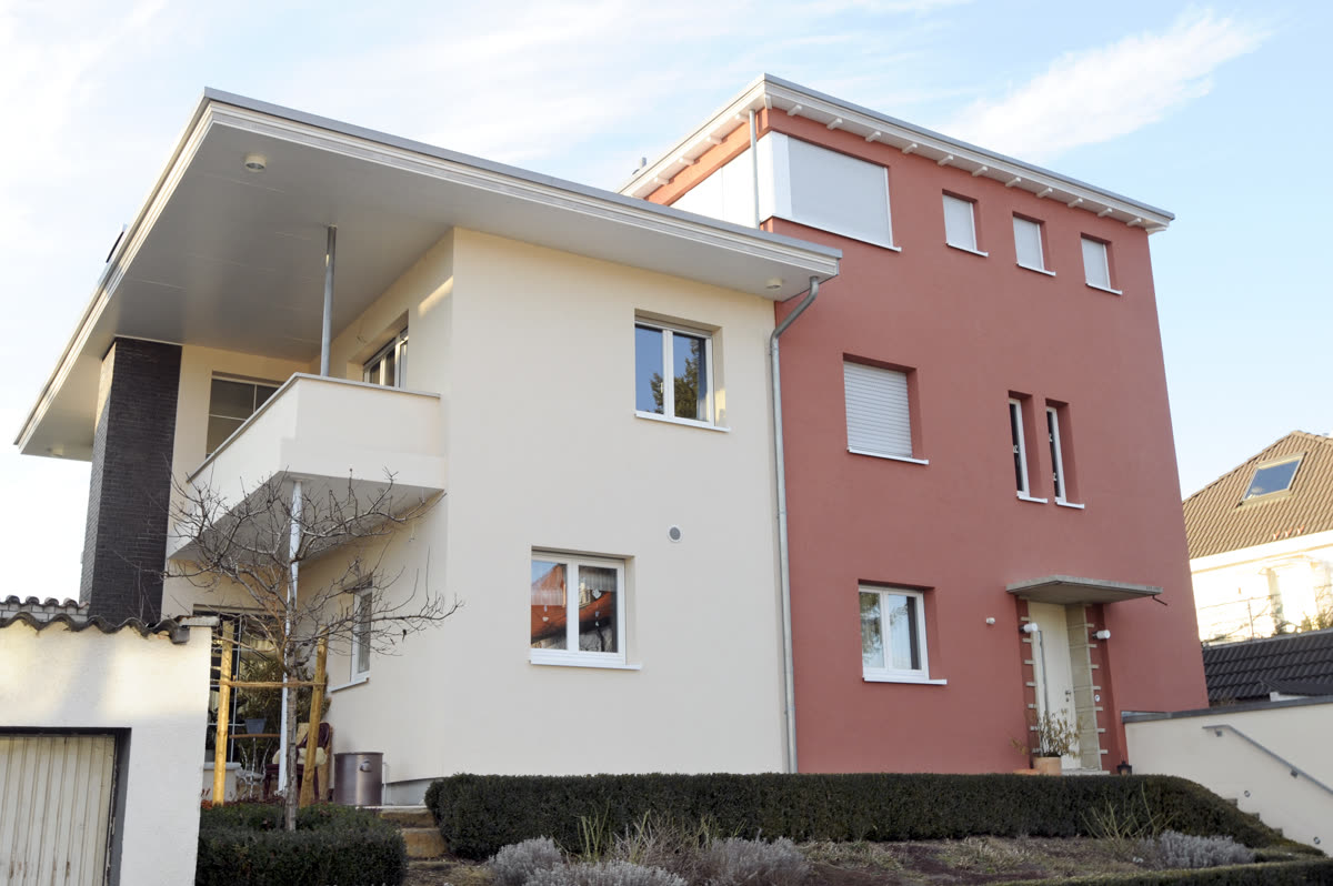 Fassadenarbeiten Uhingen – Fassadenanstrich und Fassadensanierung mit eigenem Gerüstbau